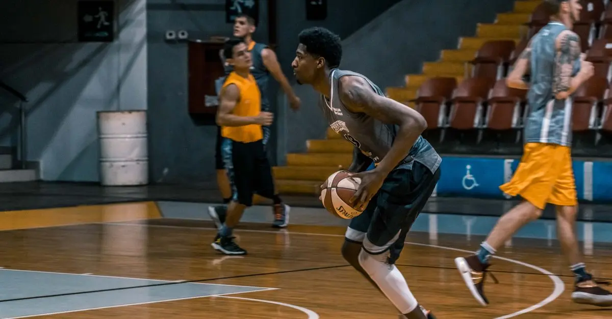 Tout savoir sur les statistiques avancées au basketball
