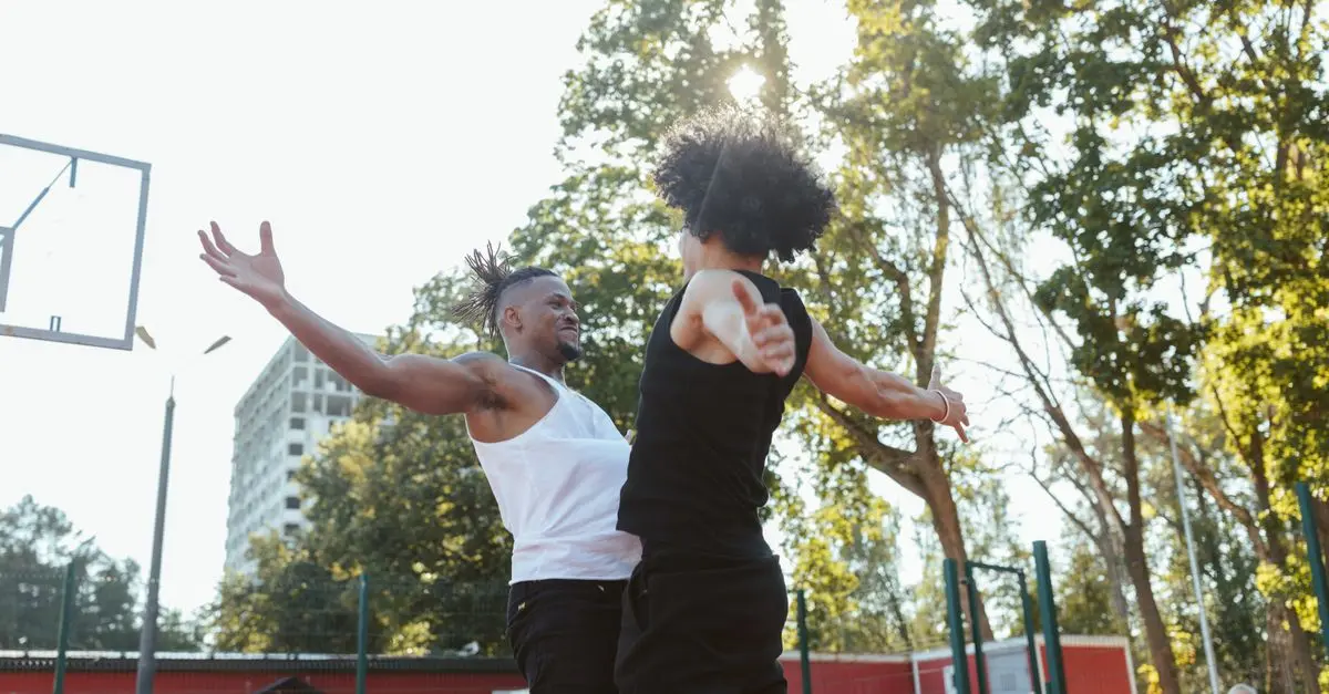 Les astuces pour organiser le meilleur match de basketball en famille